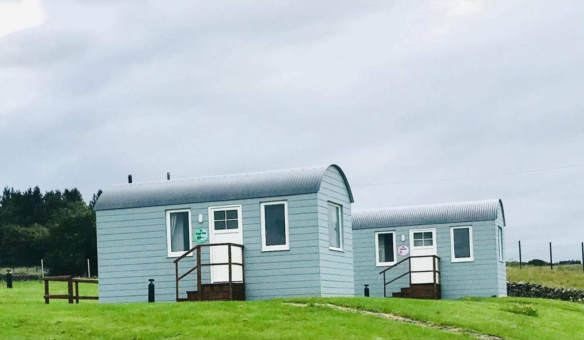 The Snuggly Sheep Shepherd Hut Farm Stay Ballyshannon ภายนอก รูปภาพ